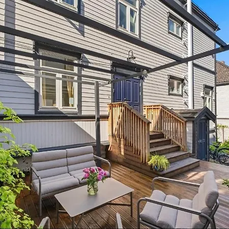 Koselig Ved Solsiden, Med Terrasse! Trondheim
